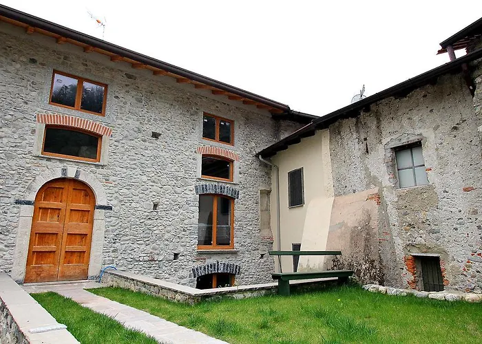 Pescalina - *
